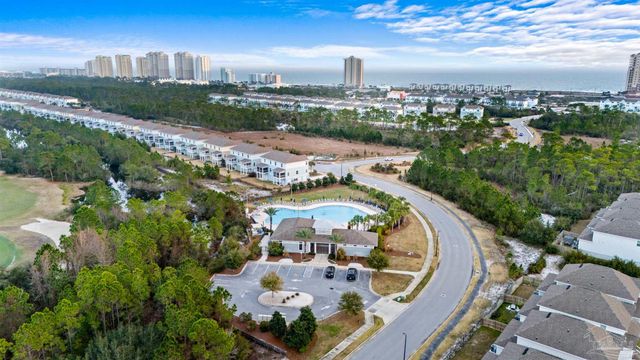 6587 Carlinga Dr, Pensacola, FL 32507