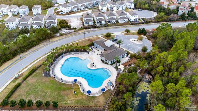 6587 Carlinga Dr, Pensacola, FL 32507
