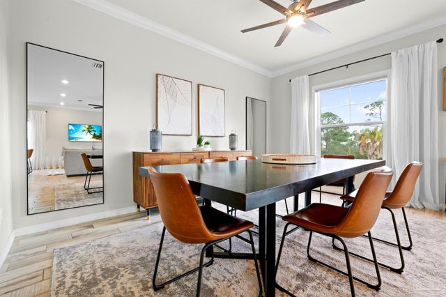 6587 Carlinga Dr, Pensacola, FL 32507