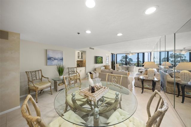 5740 MIDNIGHT PASS ROAD 104F, Sarasota, FL 34242
