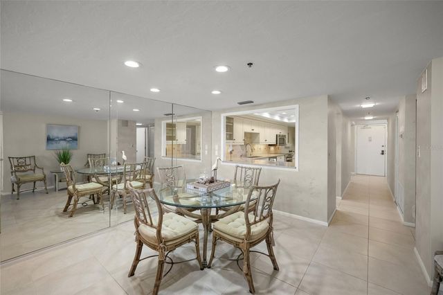 5740 MIDNIGHT PASS ROAD 104F, Sarasota, FL 34242