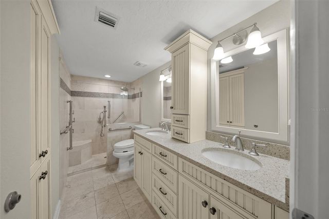 5740 MIDNIGHT PASS ROAD 104F, Sarasota, FL 34242
