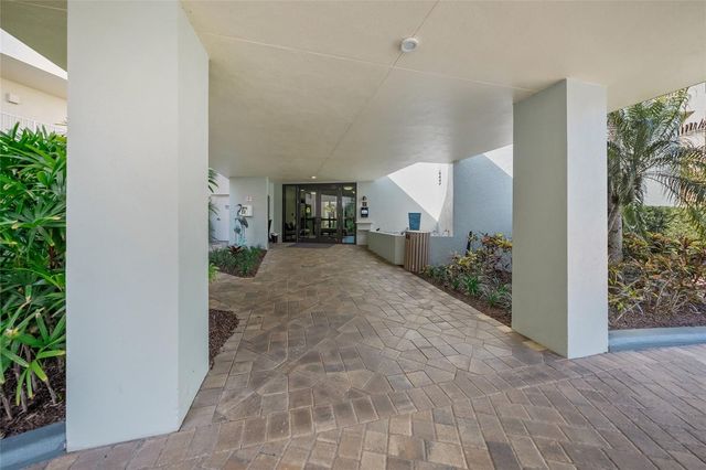 5740 MIDNIGHT PASS ROAD 104F, Sarasota, FL 34242