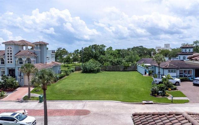 533 Villa Drive, Seabrook, TX 77586
