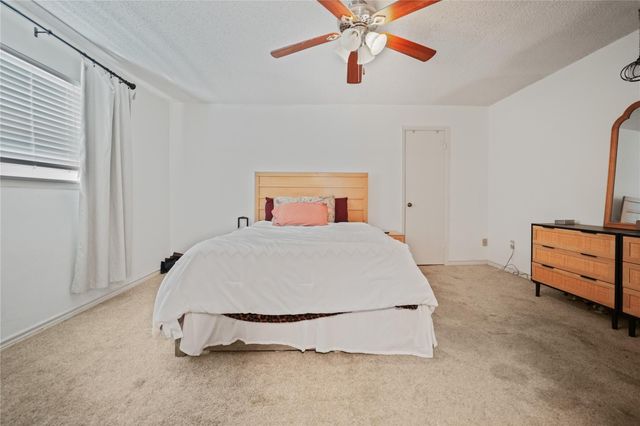 1314 Town Circle 1, Baytown, TX 77520