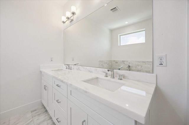 1607 Roy Street, Houston, TX 77007