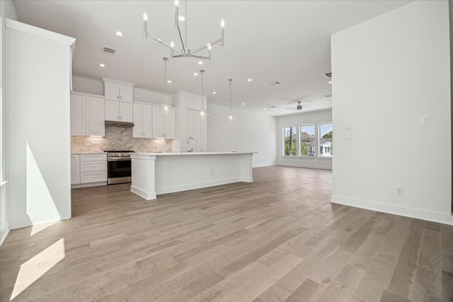 1607 Roy Street, Houston, TX 77007