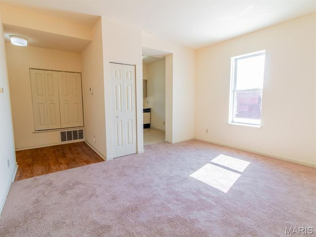2328 S 9th Street, St Louis, MO 63104