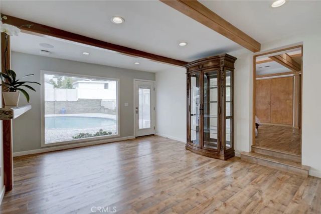 6911 Valmont Street, Tujunga, CA 91042