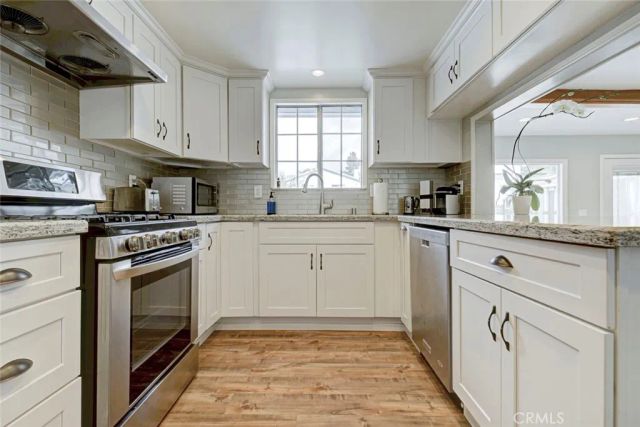 6911 Valmont Street, Tujunga, CA 91042