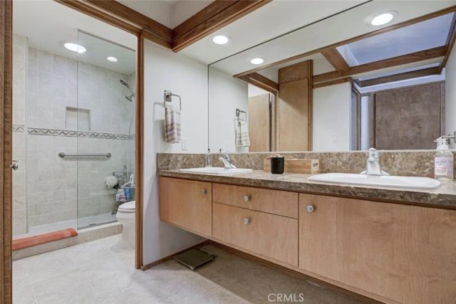 6911 Valmont Street, Tujunga, CA 91042