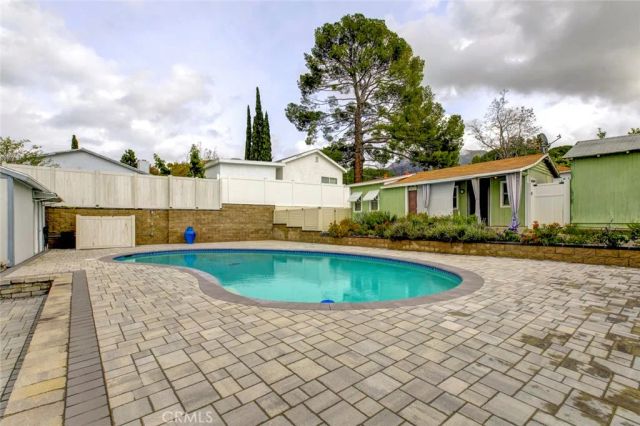 6911 Valmont Street, Tujunga, CA 91042