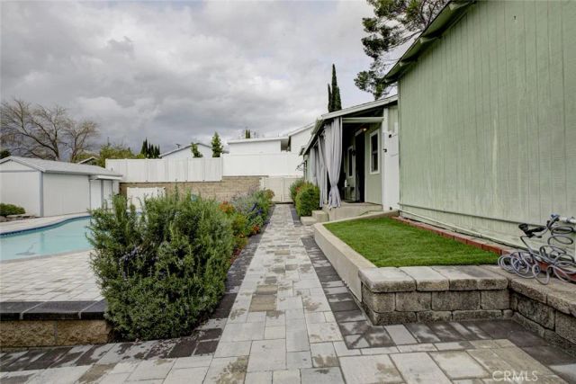 6911 Valmont Street, Tujunga, CA 91042