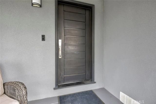 6911 Valmont Street, Tujunga, CA 91042