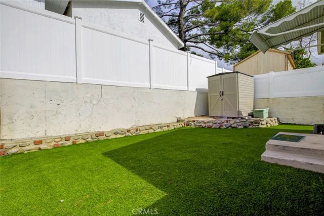 6911 Valmont Street, Tujunga, CA 91042