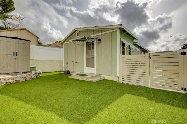 6911 Valmont Street, Tujunga, CA 91042