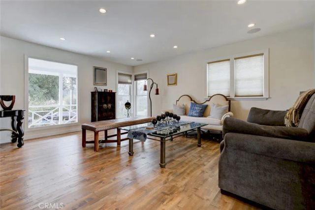6911 Valmont Street, Tujunga, CA 91042