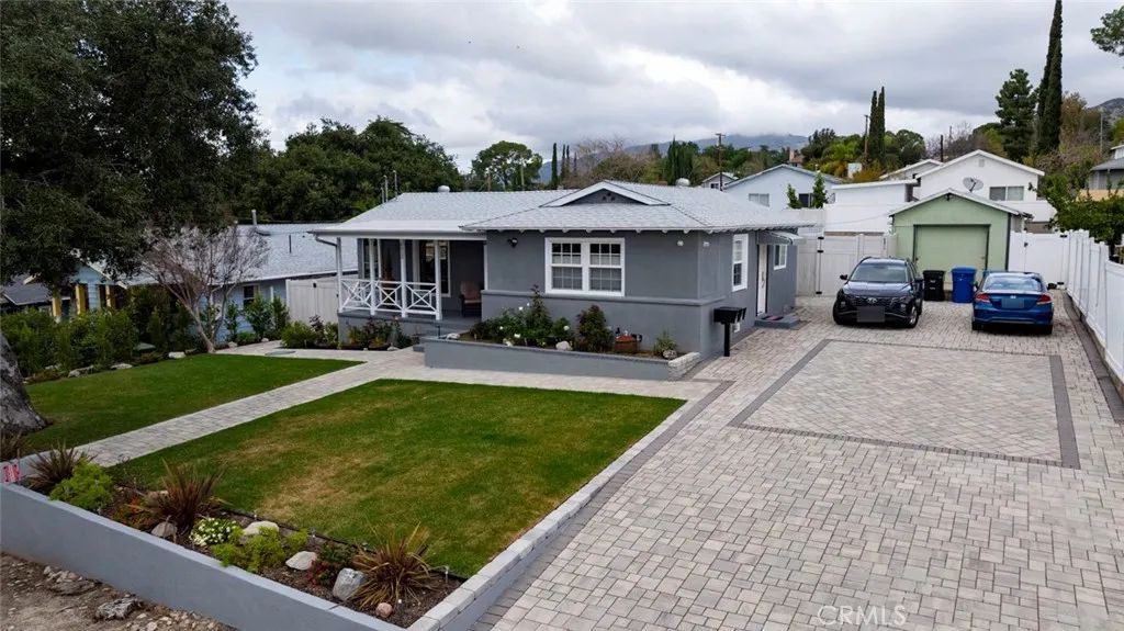 6911 Valmont Street, Tujunga, CA 91042
