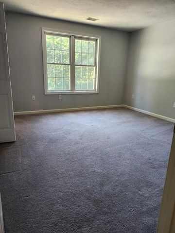 20 Woodridge Rd, Millbury, MA 01527