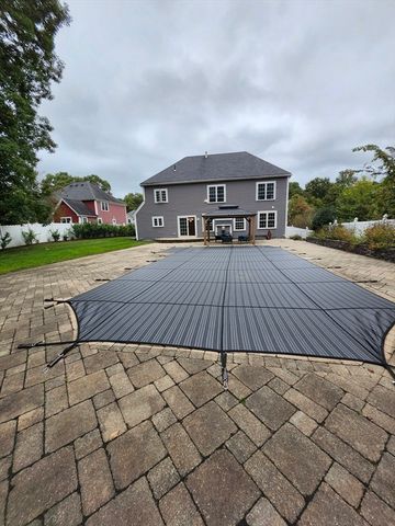 20 Woodridge Rd, Millbury, MA 01527