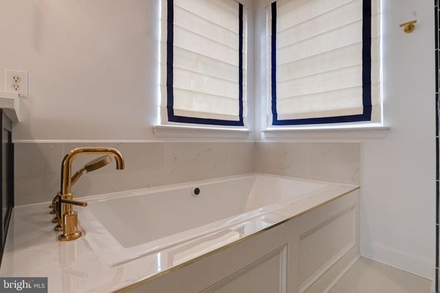 5032 SPRINGHOUSE CIR, Baltimore, MD 21237