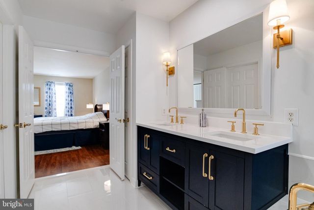 5032 SPRINGHOUSE CIR, Baltimore, MD 21237