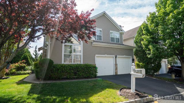 16 Biesiada Court, Sayreville, NJ 08859