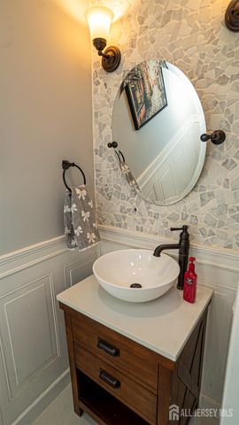 16 Biesiada Court, Sayreville, NJ 08859