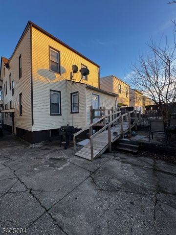 151 S Munn Ave, Newark City, NJ 07106