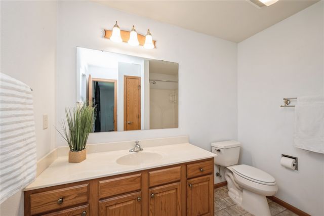 2622 Navajo Ave SW, Cedar Rapids, IA 52404