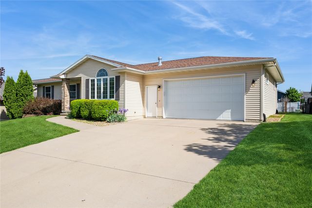 2622 Navajo Ave SW, Cedar Rapids, IA 52404