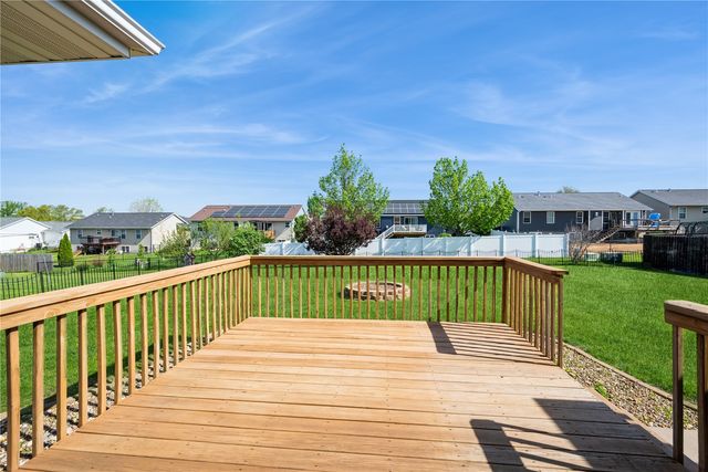 2622 Navajo Ave SW, Cedar Rapids, IA 52404