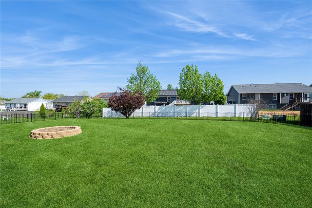 2622 Navajo Ave SW, Cedar Rapids, IA 52404