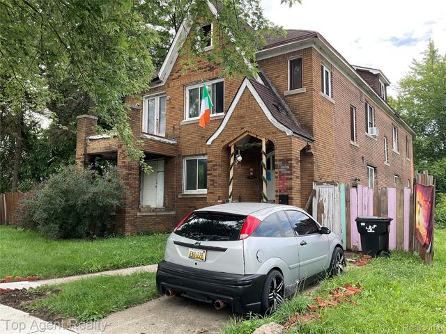 18063 Pelkey Street, Detroit, MI 48205