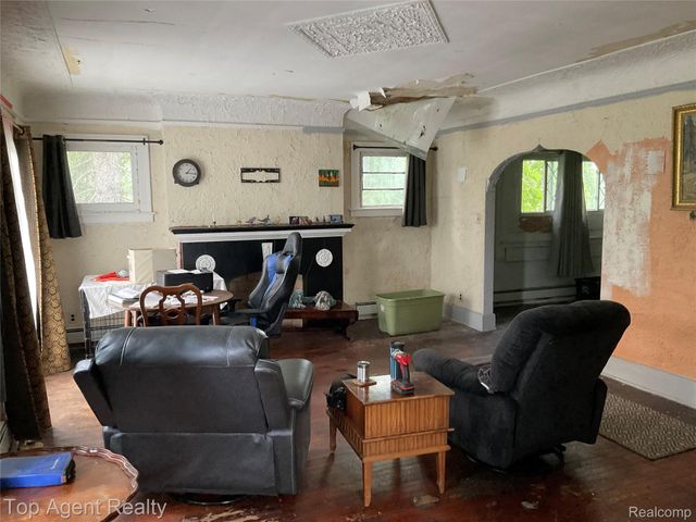18063 Pelkey Street, Detroit, MI 48205