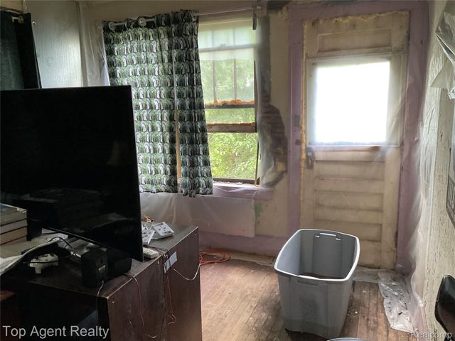 18063 Pelkey Street, Detroit, MI 48205