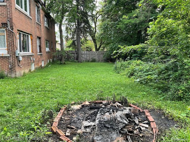 18063 Pelkey Street, Detroit, MI 48205