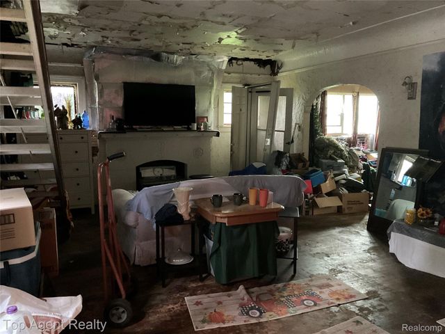 18063 Pelkey Street, Detroit, MI 48205