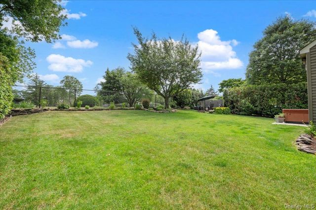 40 Sherman Drive, Syosset, NY 11791