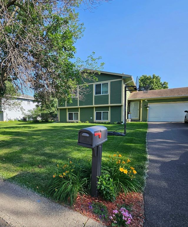 6209 113 1/2 Avenue N, Champlin, MN 55316