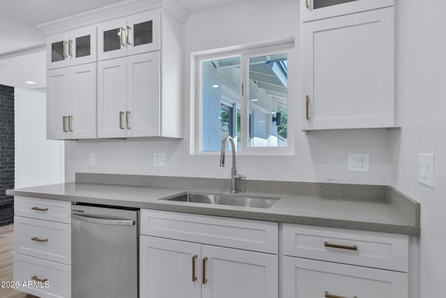 1266 E LA JOLLA Drive, Tempe, AZ 85282