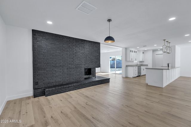 1266 E LA JOLLA Drive, Tempe, AZ 85282