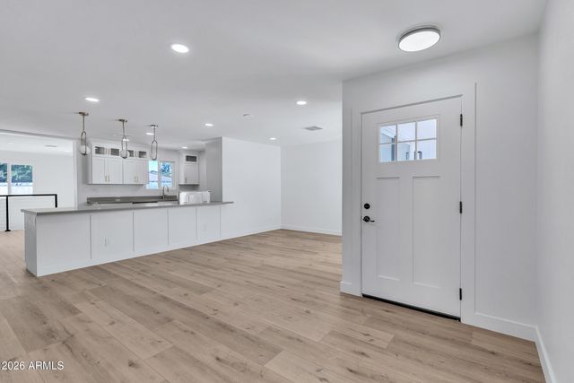 1266 E LA JOLLA Drive, Tempe, AZ 85282