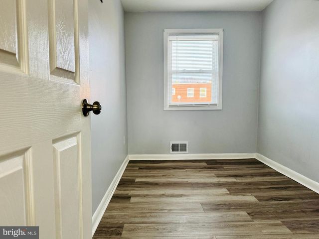 8134 MID HAVEN RD, Dundalk, MD 21222