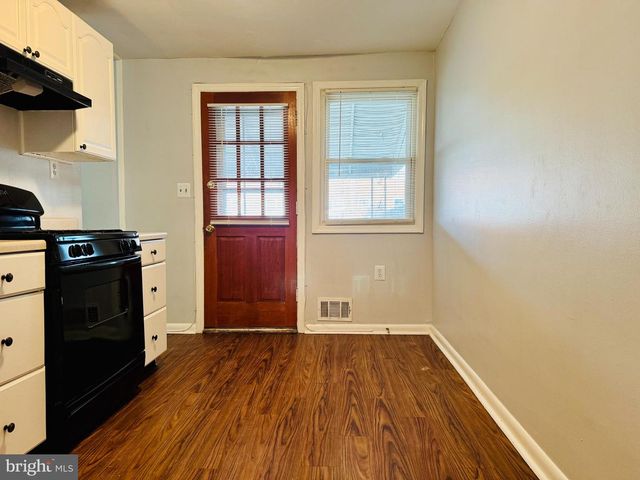 8134 MID HAVEN RD, Dundalk, MD 21222