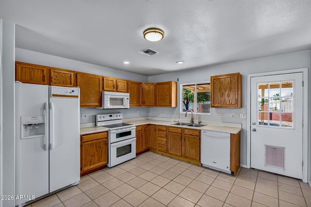 8995 W SANTA CRUZ Boulevard, Arizona City, AZ 85123