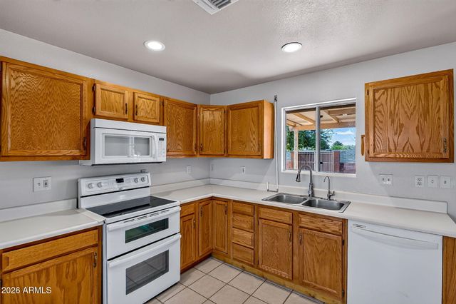 8995 W SANTA CRUZ Boulevard, Arizona City, AZ 85123