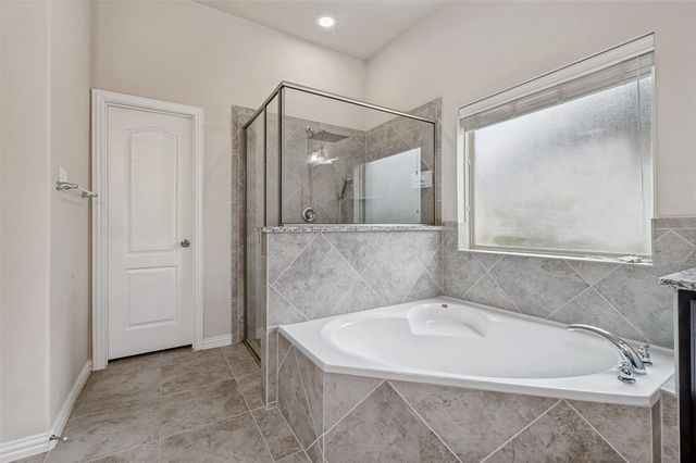 824 Water Garden Circle, Little Elm, TX 75068