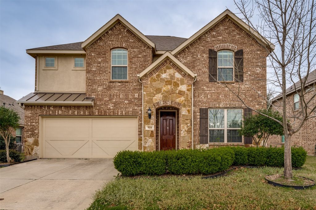 824 Water Garden Circle, Little Elm, TX 75068