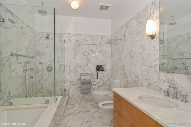 2734 N LINCOLN Avenue 3W, Chicago, IL 60614